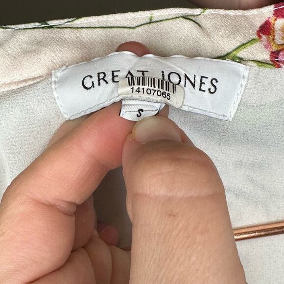 Great Jones White Floral Shift Magnolia Flower Summer V Neckline Dress sz Small - Picture 6 of 9